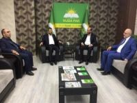 "İnanç özgürlüğü ve farklı kimlikler anayasal güvence altına alınmalı"
