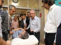 Mardin Valisi Nusaybin'deki yaralıları ziyaret etti