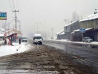Doğu'da 128 köy yolu ulaşıma kapandı