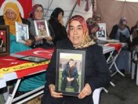 Evlat nöbetindeki bir anne daha evladına kavuştu