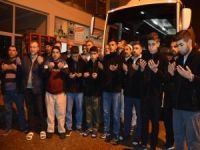 18 arkadaşın bir rüya üzerine başlayan umre yolculuğu