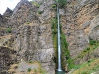 Türkiye’nin en yüksek şelalesine aday Gümüşkanat Şelalesi keşfedilmeyi bekliyor