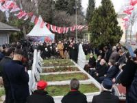 Prof. Dr. Necmettin Erbakan vefatının 10'uncu yılında mezarı başında dualarla anıldı