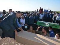 Sulama kanalında boğulan 3 çocuk gözyaşları arasında toprağa verildi