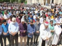 Ankara'da depremlerde hayatını kaybedenler için gıyabi cenaze namazı kılındı