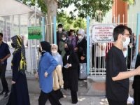 YKS'ye giren öğrenciler soruları zor süreyi az buldu