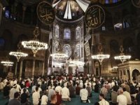 Diyanet İşleri Başkanı Erbaş, Ayasofya Camiinde Kur’an-ı Kerim okudu