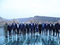 Türkiye’nin en büyük cam terası Rumkale’ye yapıldı