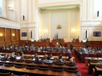 Bulgaristan Cumhurbaşkanı Radev parlamentoyu feshetti
