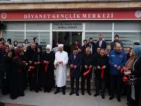 Diyanet İşleri Başkanı Erbaş, Diyanet Gençlik Merkezinin açılışını gerçekleştirdi
