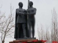 ​Malatya'daki çıplak heykelin kaldırılması için imza kampanyası başlatıldı