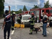 Sınav dönüşü otomobiller çarpıştı: 4 yaralı