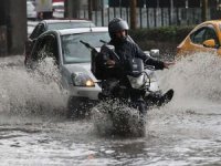 Ankara'da şiddetli yağış etkili oldu