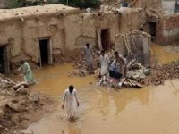 Pakistan'da aşırı yağışlar bir ayda 165 can aldı