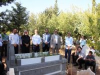 Mehmet Yavuz vefatının üçüncü yılında kabri başında yâd edildi
