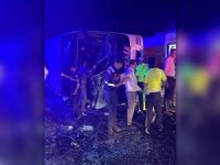 Denizli'de yolcu otobüsü devrildi: 28 yaralı