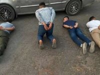 Diyarbakır'da 4 PKK şüphelisinin yakalandığı araçta el bombası ele geçirildi