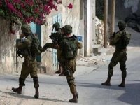Siyonist işgal rejimi 22 Filistinliyi alıkoydu