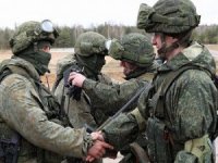 Rus askerleri "Ortak askeri grup kapsamında" Belarus'a geldi