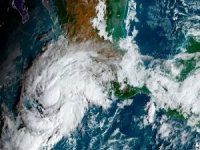 Meksika'da Roslyn Kasırgası alarmı