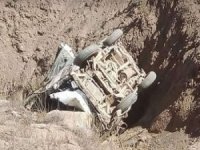 Afganistan'da minibüs uçuruma yuvarlandı: 7 ölü 9 yaralı