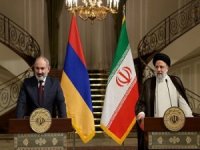 İran Cumhurbaşkanı Reisi Ermenistan Başbakanı Paşinyan ile bir araya geldi