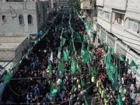 HAMAS Gazze'de binlerce kişinin katıldığı bir yürüyüş düzenledi