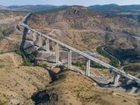 Eğiste Hadimi Viyadüğü trafiğe açılıyor