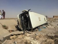 Afganistan'da yolcu otobüsü devrildi: 5 ölü 28 yaralı