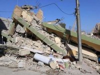 İran’daki depremde 3 bin 500 ev hasar gördü