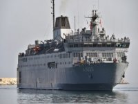Depremde yaralananlar TCG İskenderun gemisine alınıyor