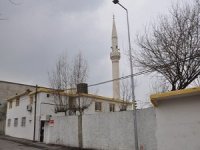Batman'da deprem nedeniyle kapatılan camilerin kısa sürede ibadete açılması isteniyor