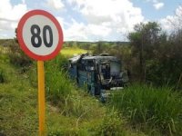 Küba'da otobüs devrildi: 4 ölü 30 yaralı