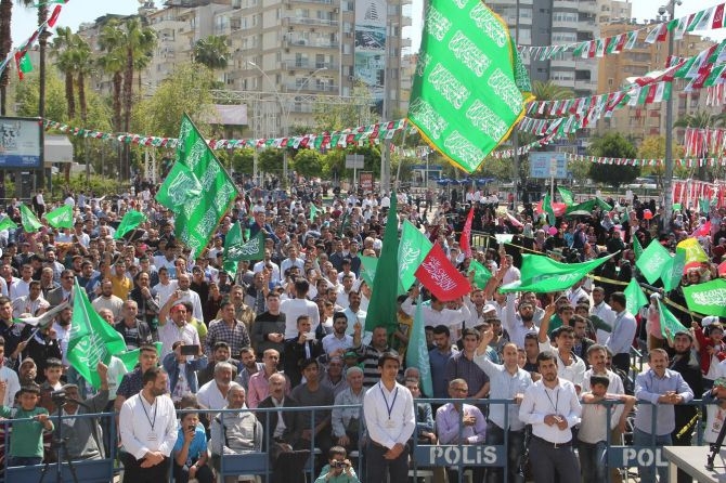 “Kardeşliğimizi ancak O’nun şahsi maneviyesiyle sağlayabiliriz” 8