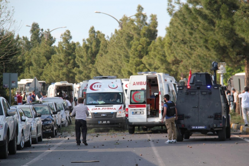 Diyarbakır’da büyük patlama oldu 1