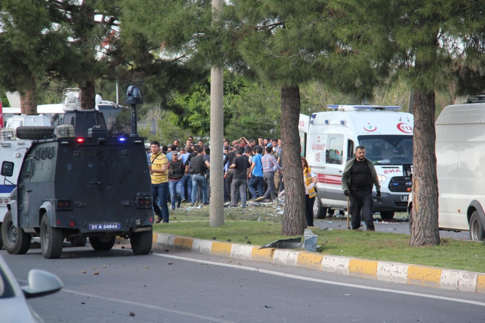 Diyarbakır’da büyük patlama oldu 20