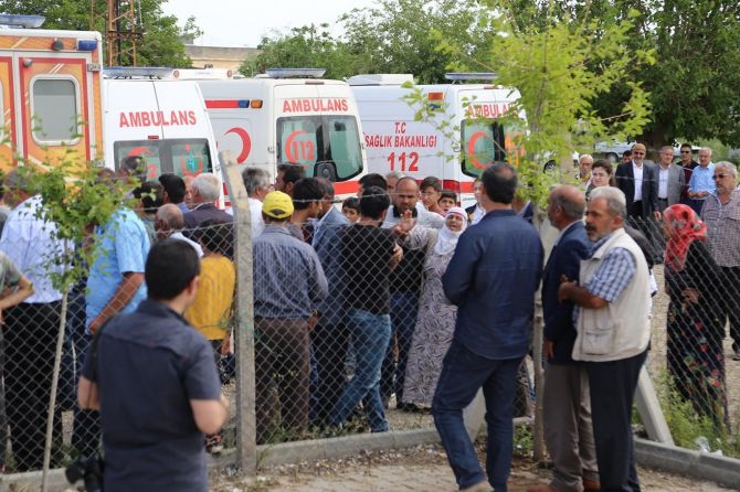 PKK'nın katlettiği 13 kişinin cenazesi Tanışık köyünde 6