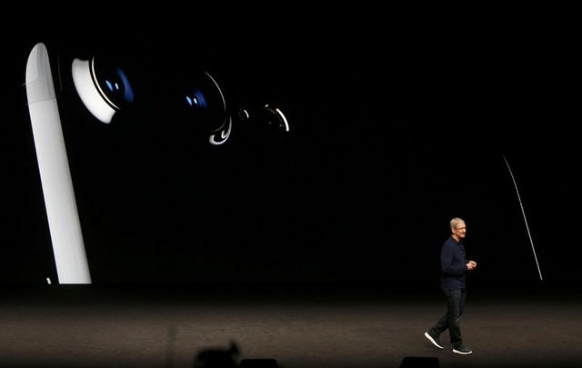 Apple iPhone 7'yi tanıttı 21