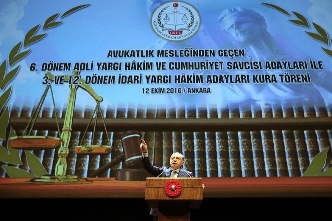 Cumhurbaşkanı Erdoğan: "15 Temmuz ilk darbe girişimleri değil!" 6