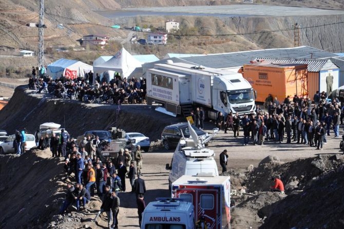 Göçük altındaki işçilere ‘şehid’ statüsü verilsin! 15