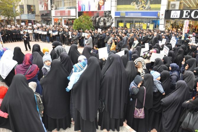 Batman'da İslami STK'lar Halep katliamı için ayakta! 1