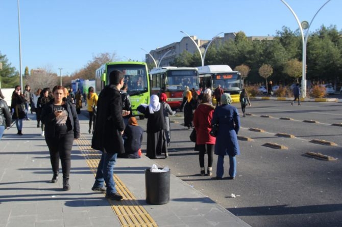 Diyarbakırlılar kadınlara özel otobüs istiyor 4