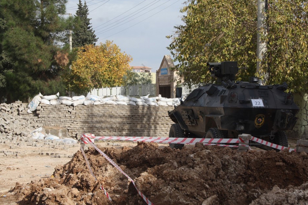 PKK, Nusaybinde 200'ü aşkın çukur kazdı 9