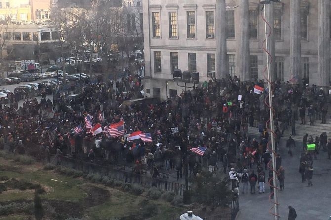 Müslümanlar New York'ta Trump'ı protesto etti 1