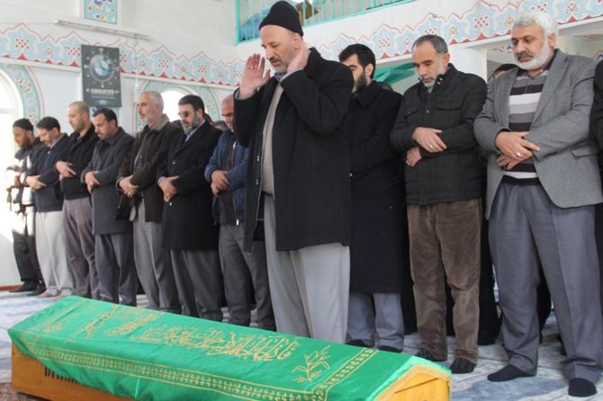 Annem bizi namaz ile yetiştirdi 10