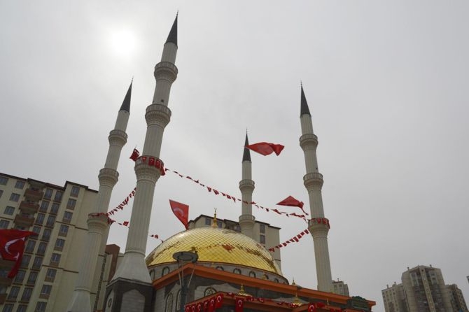 Görmez: Camiler birlik ve beraberlik mekânıdır 1