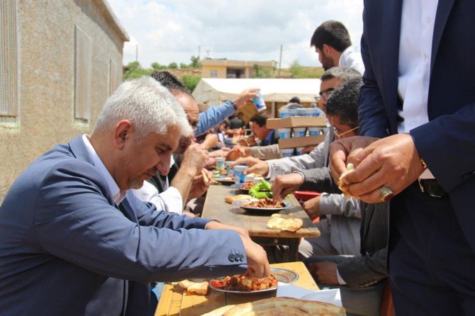 İki aile arasındaki husumet barış ile son buldu 8