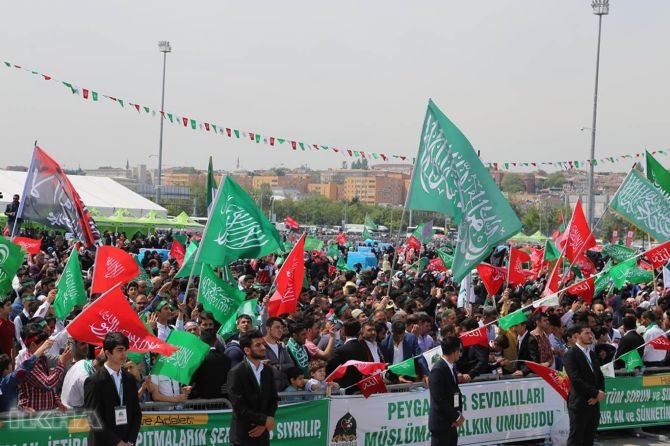 İstanbul Kutlu Doğum etkinliği büyük bir coşkuyla başladı 2