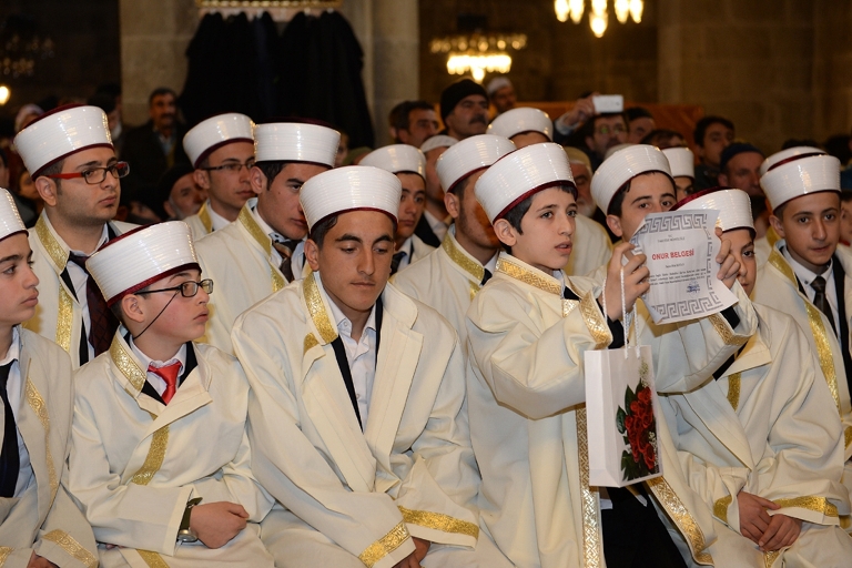 Erzurum öğrenciler icazetlerini aldı 3