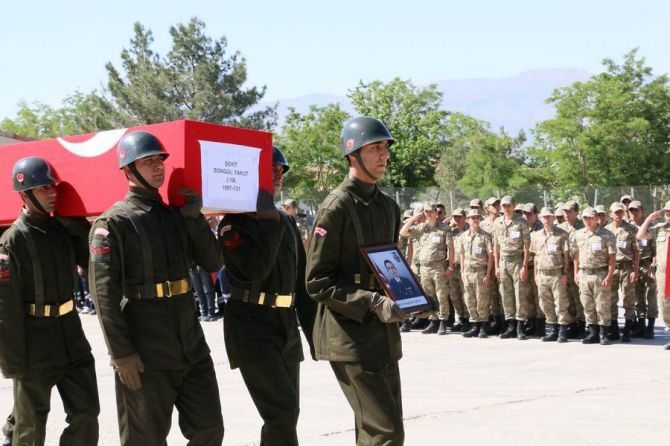 Akar ve Bakanlar cenaze töreni ve olay yerinde! 5